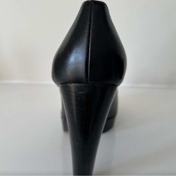 Stuart Weitzman Black Heels - Picture 2 of 5